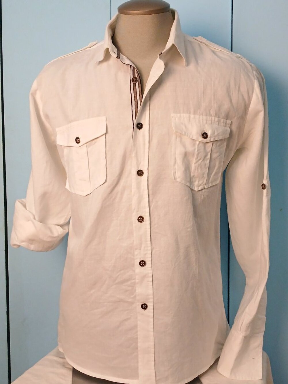 Washable Linen Shirt w contrast trim and roll-up sleeves